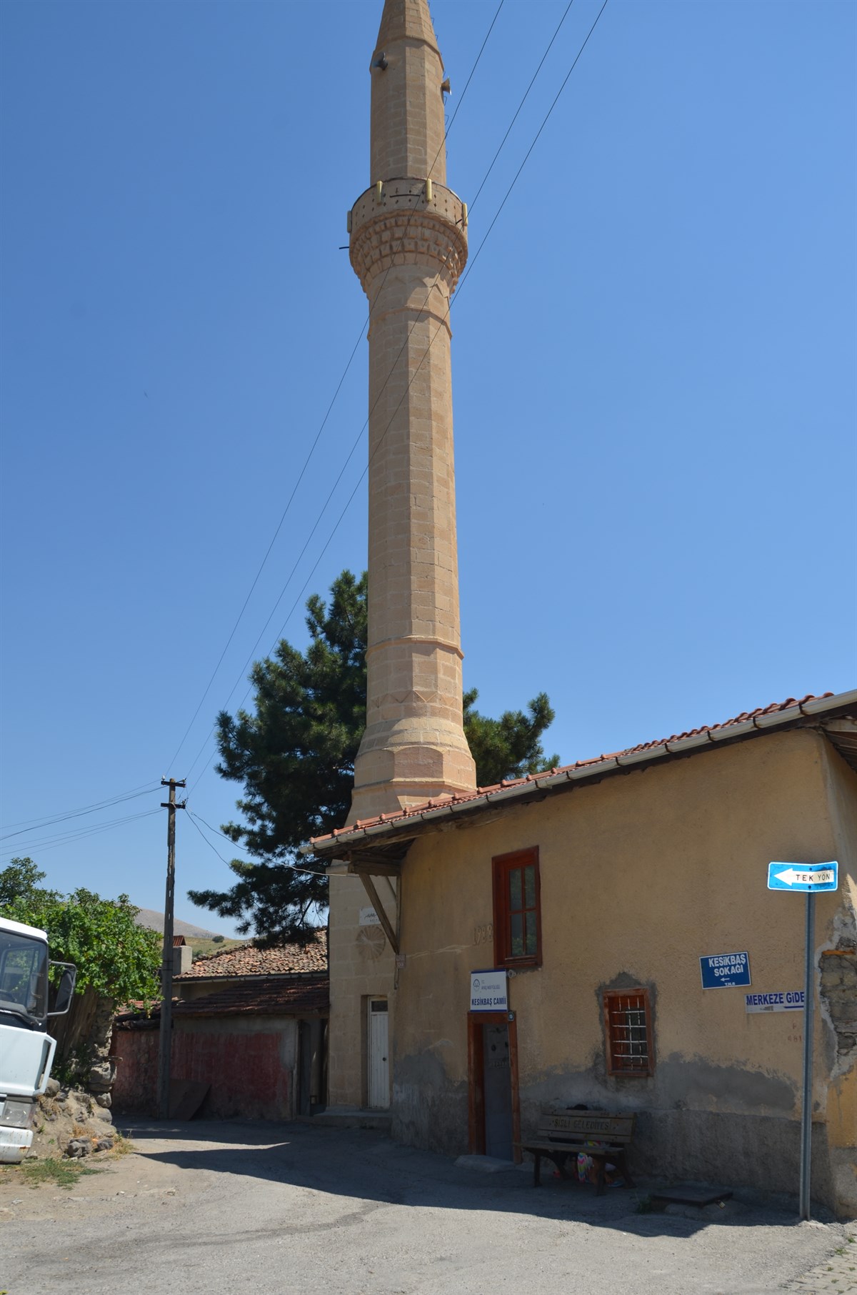 Kesikbaş Cami